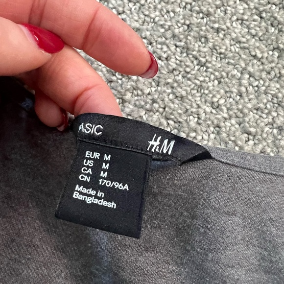 Gray T-shirt Dress - H&M - Picture 2 of 5